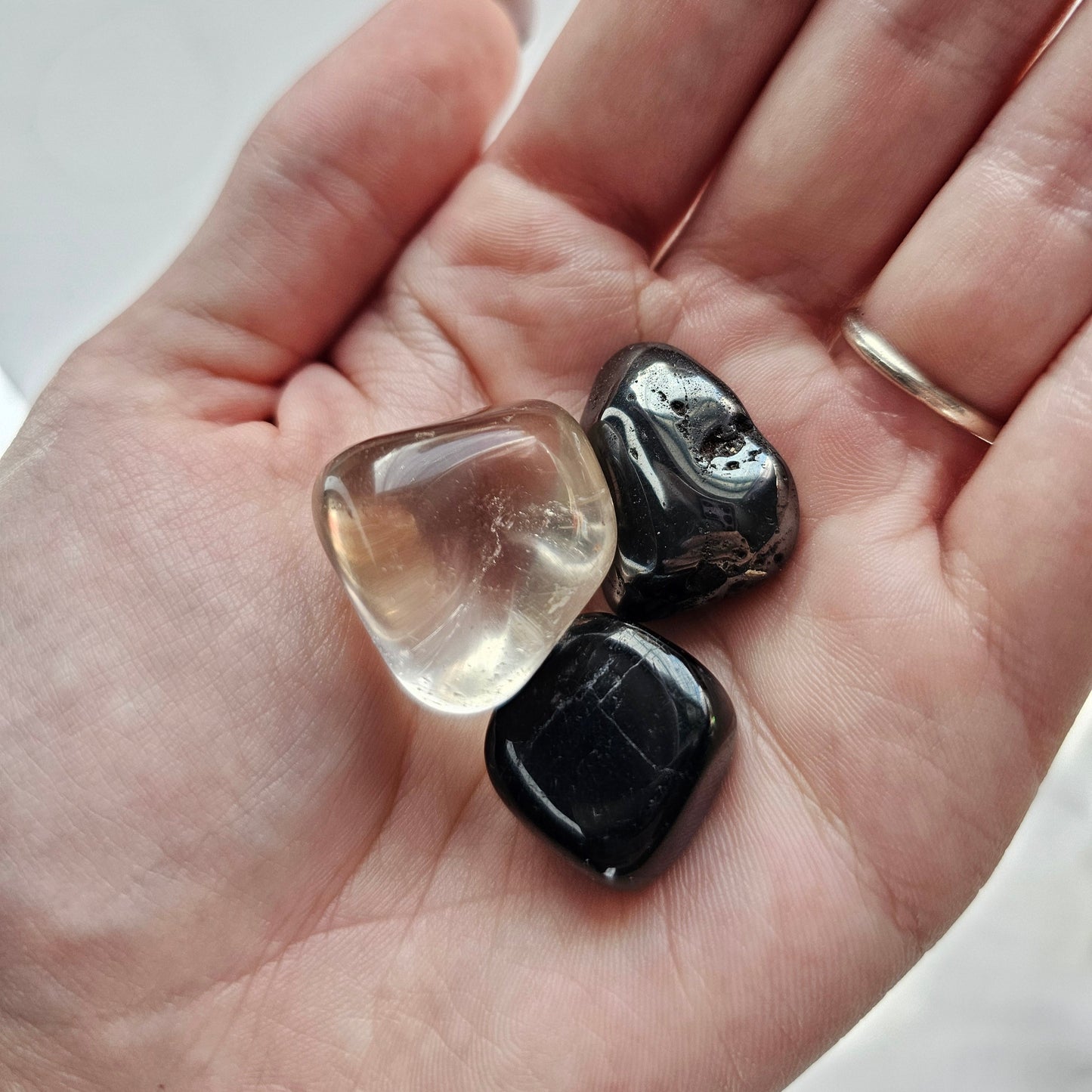 Grounding Crystal Pouch